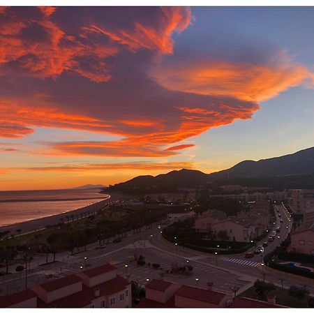 Apartamento Con Terraza, Vistas Playa Y Montana Hospitalet De L'Infant Kültér fotó