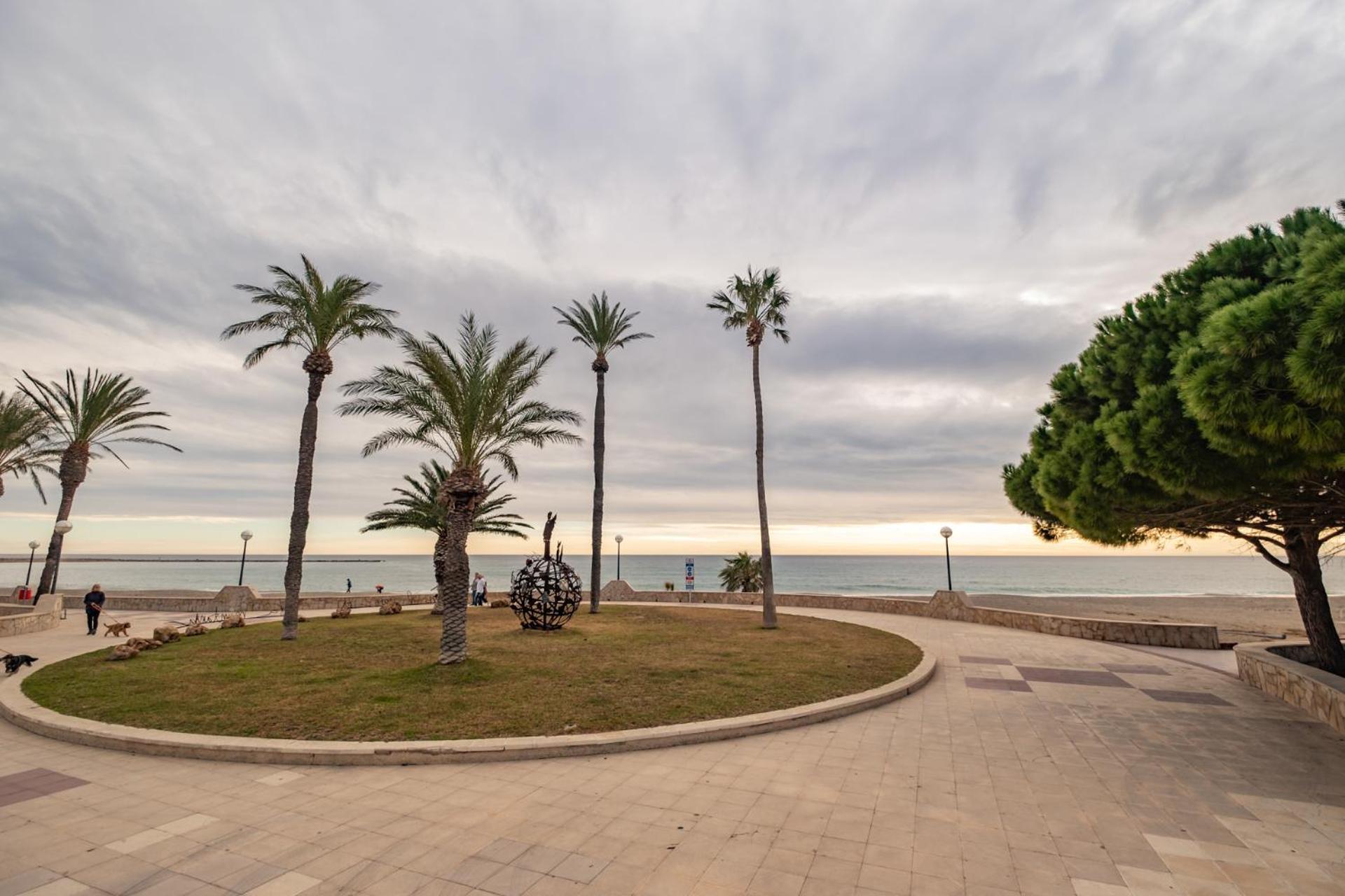 Apartamento Con Terraza, Vistas Playa Y Montana Hospitalet De L'Infant Kültér fotó